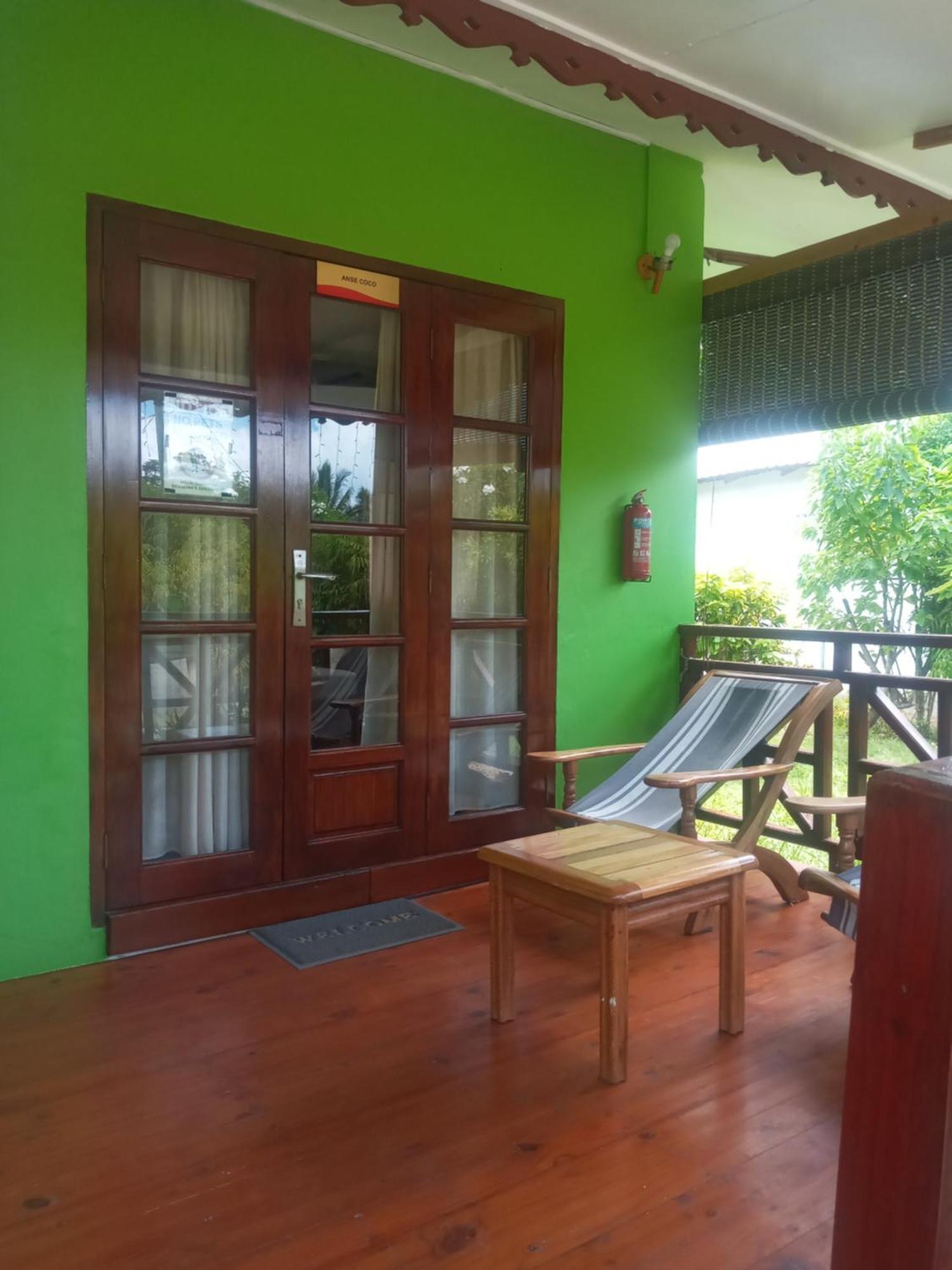 Benjamine'S Guesthouse La Digue Exterior photo